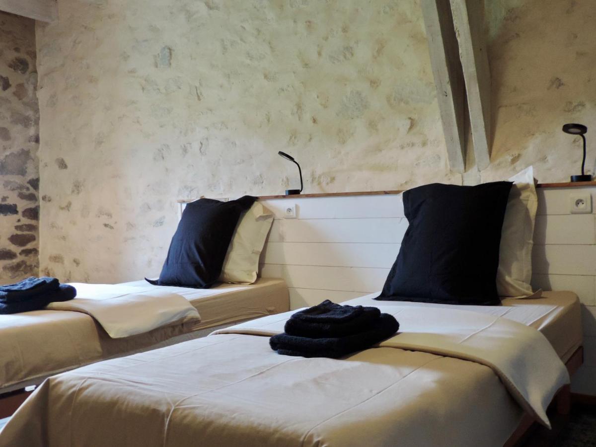 Bed and Breakfast Les 5 Petits Lapins Bar Esterno foto
